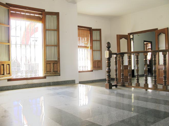 Sal&oacute;n del chalet sito en C/ Vicente Cervantes n&ordm;1 de Zafra - PROHERGON