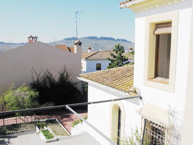 Vista desde la habitaci&oacute;n-2 del chalet sito en C/ Vicente Cervantes n&ordm;1 de Zafra - PROHERGON