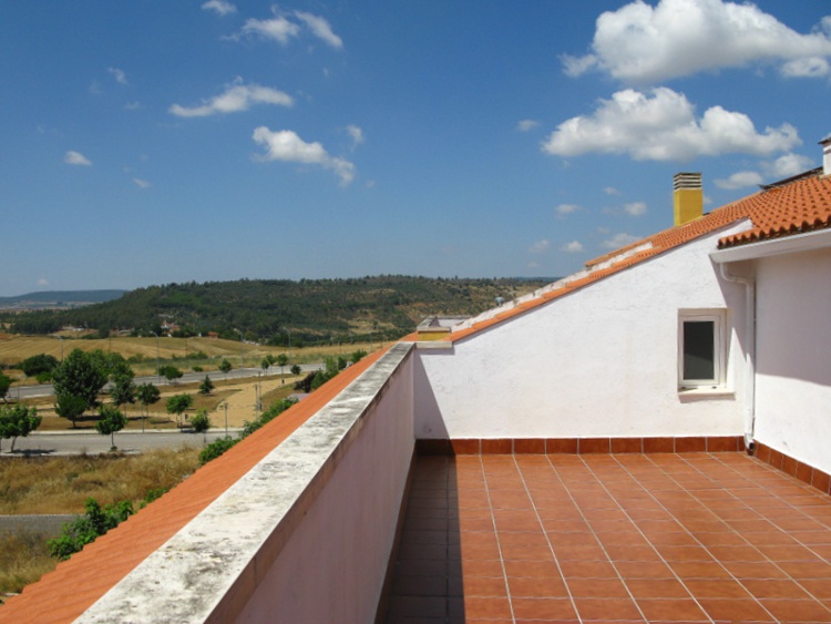 Terraza-1 del Piso 3&ordm;C sito en Ctra. Vieja de la Puebla n&ordm;42 de Zafra - PROHERGON