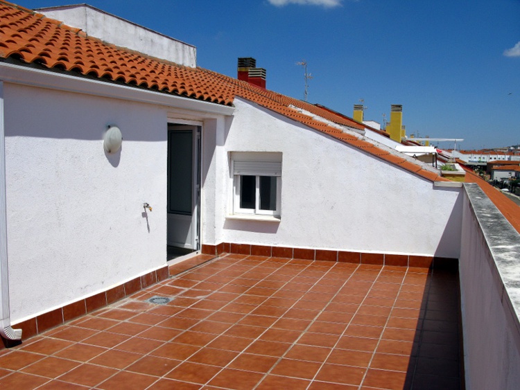 Terraza-2 del Piso 3&ordm;C sito en Ctra. Vieja de la Puebla n&ordm;42 de Zafra - PROHERGON