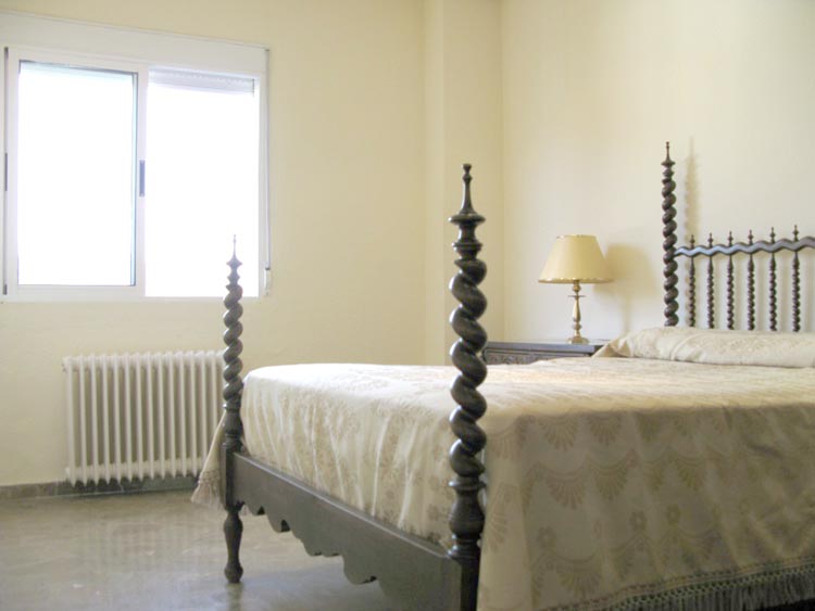 Habitaci&oacute;n-2 del Piso en Zafra de Venta y Alquiler, c/ Fontanilla n&ordm;9 2&ordm;B - PROHERGON